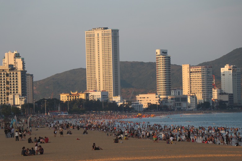 B&igrave;nh Định: Du kh&aacute;ch tăng, tai nạn giao th&ocirc;ng giảm trong dịp nghỉ lễ 30/4 - 1/5- Ảnh 2.