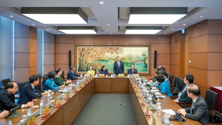 Tổng B&iacute; thư T&ocirc; L&acirc;m: Lắng nghe &yacute; kiến nh&acirc;n d&acirc;n khi g&oacute;p &yacute; sửa đổi Hiến ph&aacute;p- Ảnh 2.