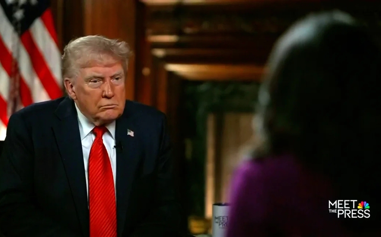 Tổng thống Trump tuy&ecirc;n bố khả năng giảm thuế với Trung Quốc