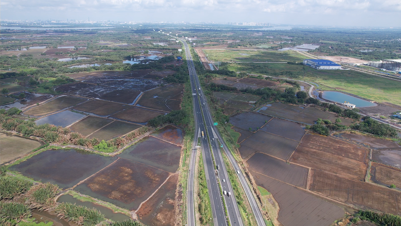 TP.HCM v&agrave; Đồng Nai chia việc triển khai loạt cầu, đường sắt kết nối li&ecirc;n v&ugrave;ng- Ảnh 1.