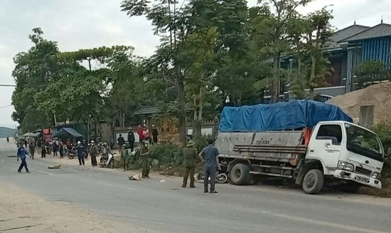 Hiện trường vụ tai nạn khiến hai người thương vong.