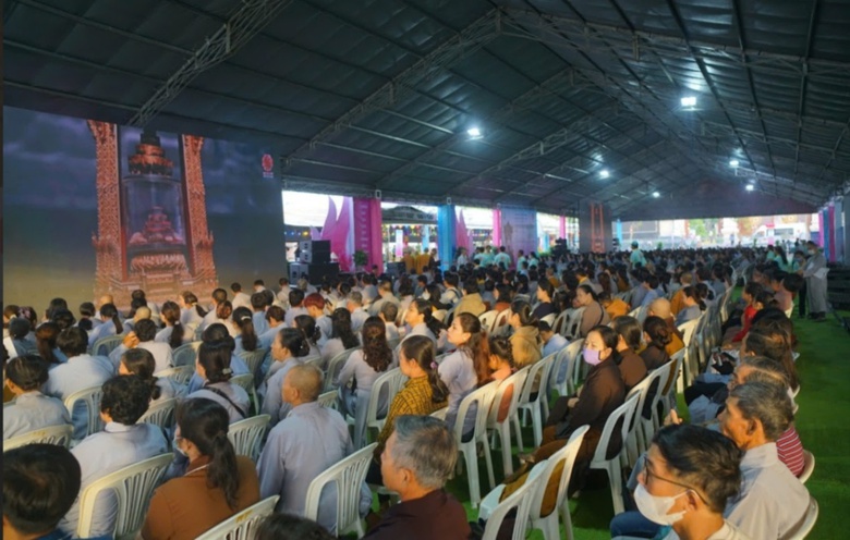 Hơn 1.300 đại biểu quốc tế dự khai mạc Đại lễ Vesak 2025 tại TP.HCM- Ảnh 8.