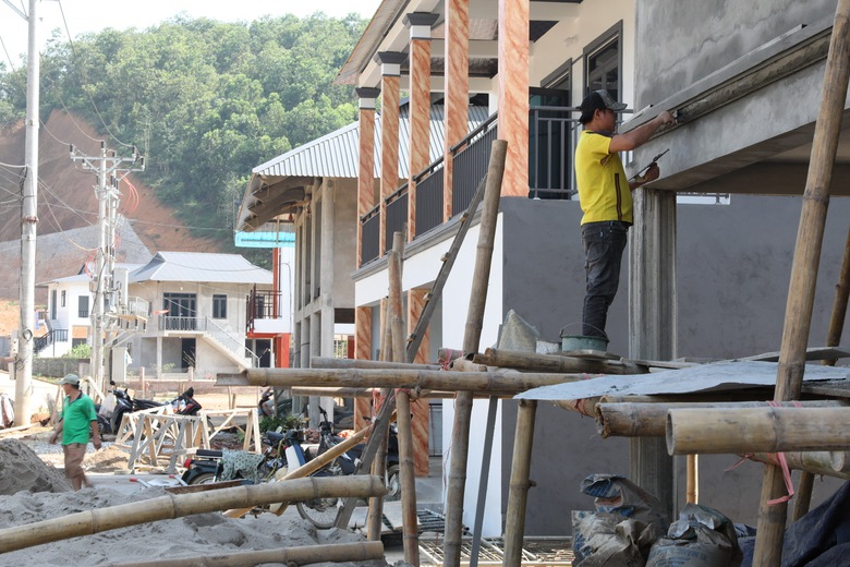 Phú Thọ: Bất ngờ với khu tái định cư đẹp như nhà ở liền kề giữa vùng đồi núi- Ảnh 7. Phú Thọ: Bất ngờ với khu tái định cư đẹp như nhà ở liền kề giữa vùng đồi núi- Ảnh 7.