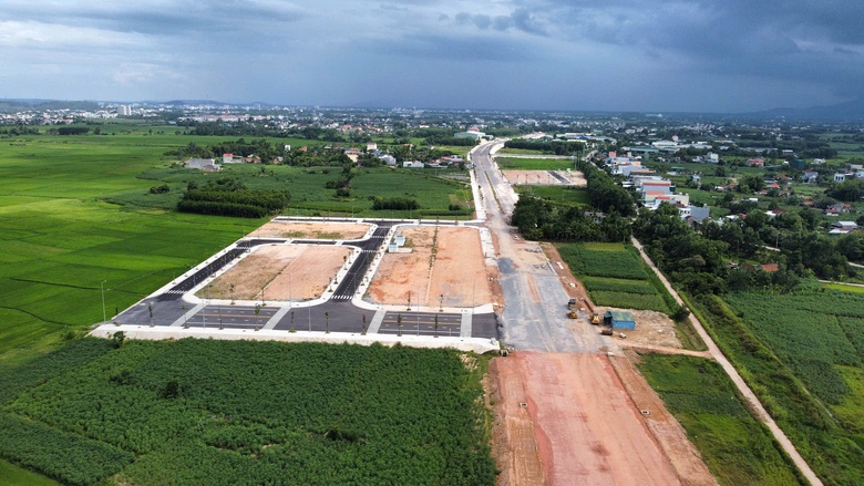 Quảng Ng&atilde;i hỗ trợ gần 600 tỷ đồng cho 11 c&ocirc;ng tr&igrave;nh, dự &aacute;n- Ảnh 2.