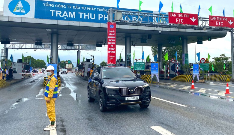 VEC thu hơn 1.600 tỷ đồng từ bốn tuyến cao tốc- Ảnh 1.