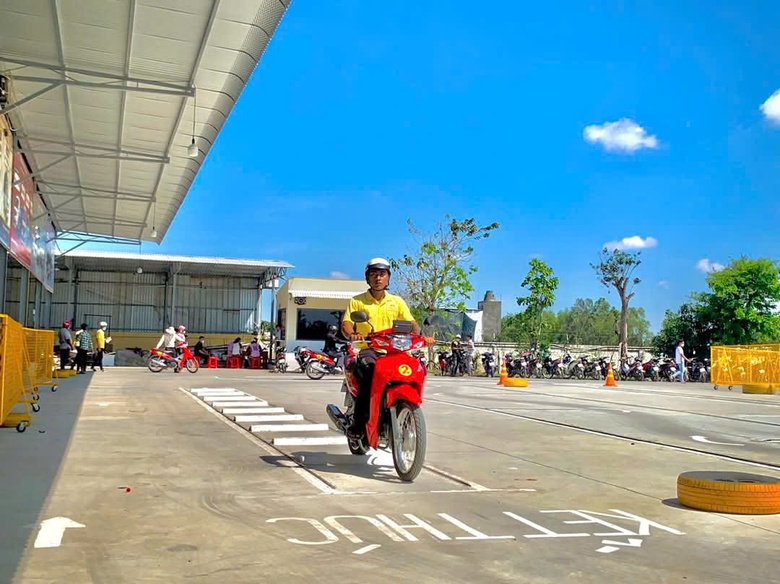 Công an tỉnh Sóc Trăng dự kiến tổ chức kỳ sát hạch lái xe đầu tiên vào 15/5- Ảnh 1. Công an tỉnh Sóc Trăng dự kiến tổ chức kỳ sát hạch lái xe đầu tiên vào 15/5- Ảnh 1.