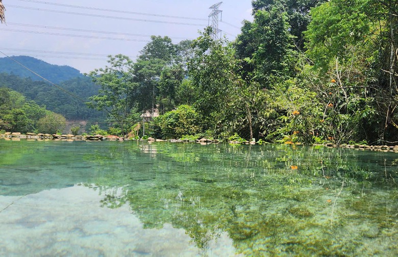 Cảnh hoang sơ tại suối nước n&oacute;ng h&uacute;t kh&aacute;ch du lịch ở Sơn La- Ảnh 5.