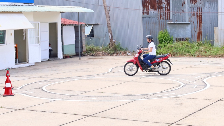 90% th&iacute; sinh vượt qua kỳ s&aacute;t hạch GPLX m&ocirc; t&ocirc; lần đầu C&ocirc;ng an Bạc Li&ecirc;u tổ chức - Ảnh 3.