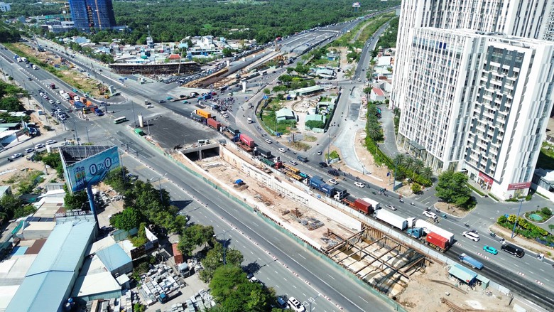 Tiếp tục l&ugrave;i thời gian th&ocirc;ng xe hầm chui tại n&uacute;t giao An Ph&uacute; đến cuối th&aacute;ng 6/2025- Ảnh 3.