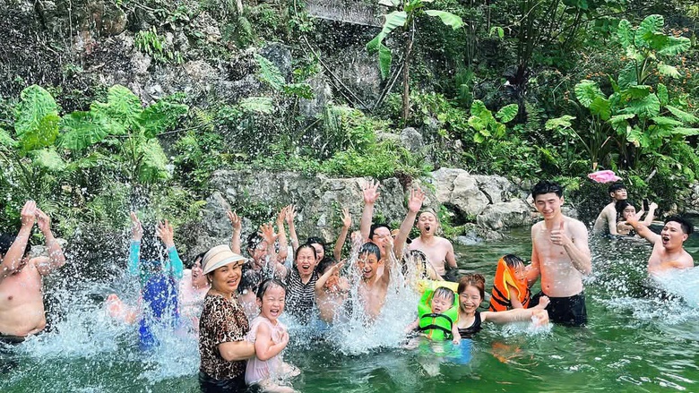 Cảnh hoang sơ tại suối nước n&oacute;ng h&uacute;t kh&aacute;ch du lịch ở Sơn La- Ảnh 9.