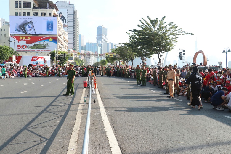 TP.HCM: Xử l&yacute; 3.600 vi phạm, gần 1.000 người "d&iacute;nh" phạt nồng độ cồn 5 ng&agrave;y nghỉ lễ- Ảnh 2.