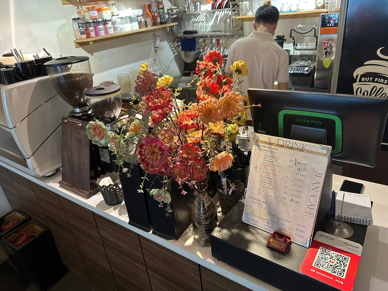 Mu&ocirc;n kiểu "sập bẫy" v&igrave; m&atilde; QR- Ảnh 1.