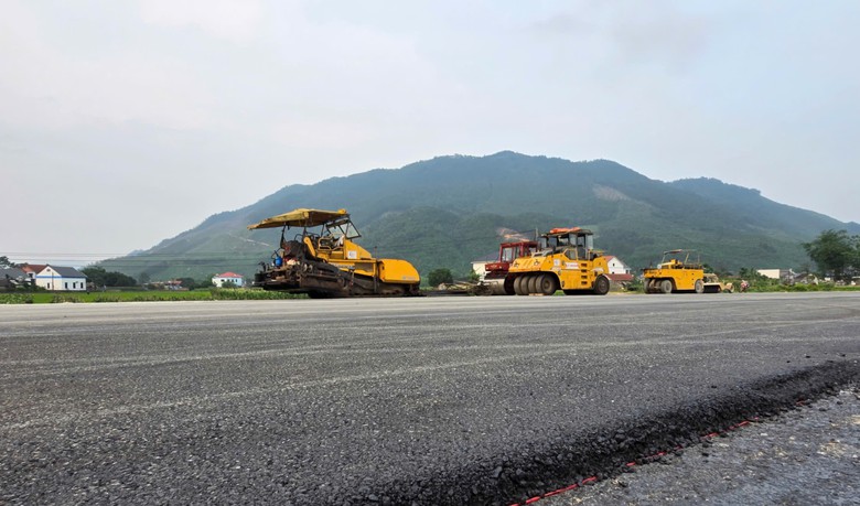 Tuyến đường 4.200 tỷ đồng tại Thái Nguyên tăng tốc về đích sau hơn 3 năm thi công- Ảnh 12. Tuyến đường 4.200 tỷ đồng tại Thái Nguyên tăng tốc về đích sau hơn 3 năm thi công- Ảnh 12.