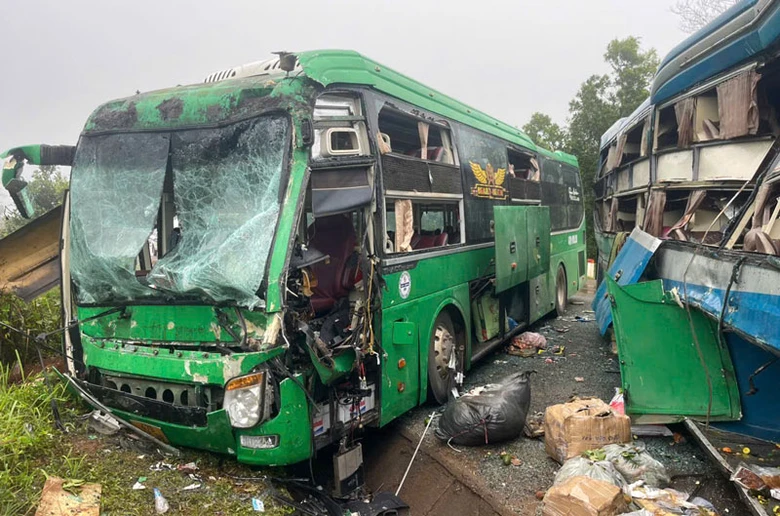 Hiện trường vụ tai nạn. Hiện trường vụ tai nạn.