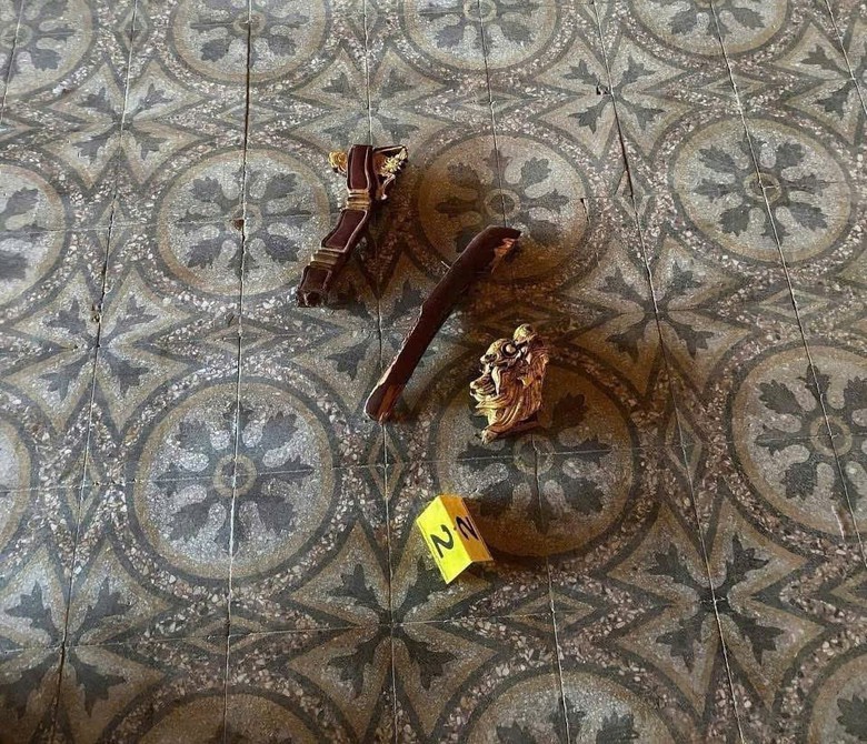 Huế: Khởi tố, bắt tạm giam đối tượng phá hoại ngai vua triều Nguyễn- Ảnh 2. Huế: Khởi tố, bắt tạm giam đối tượng phá hoại ngai vua triều Nguyễn- Ảnh 2.