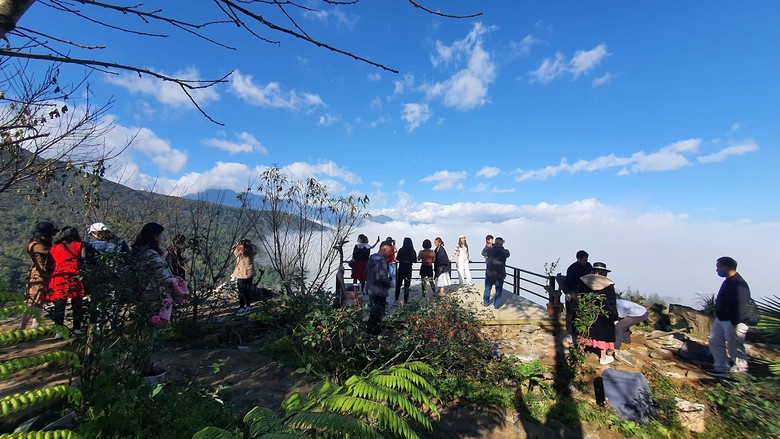 Dấu ấn du lịch L&agrave;o Cai trong 10 năm qua- Ảnh 2.