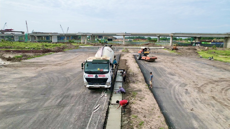Cao tốc Bi&ecirc;n H&ograve;a - Vũng T&agrave;u: Mặt bằng vừa gỡ lại gặp mưa li&ecirc;n mi&ecirc;n- Ảnh 8.