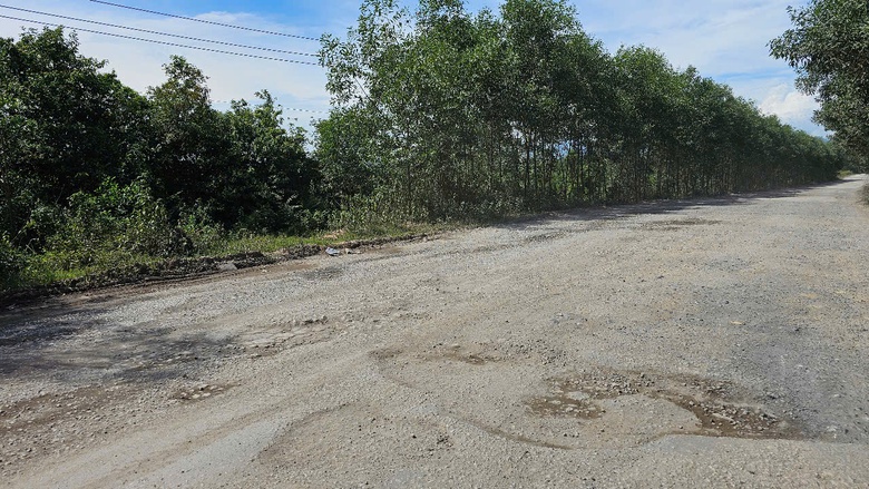 Tỉnh lộ ở Huế nham nhở, tiềm ẩn tai nạn giao th&ocirc;ng- Ảnh 11.