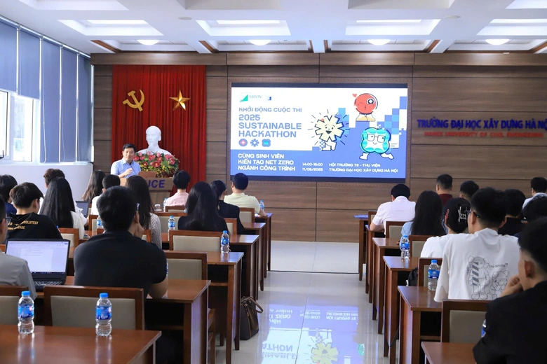 Sustainable Hackathon 2025: Gắn đ&agrave;o tạo thực tiễn với tư duy thiết kế kỹ thuật, kinh tế- Ảnh 3.