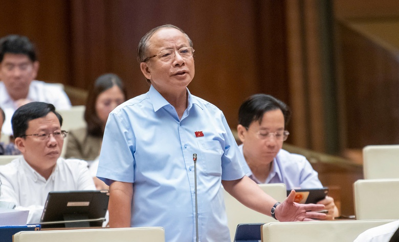 V&igrave; sao đặt một trung t&acirc;m t&agrave;i ch&iacute;nh tại 2 th&agrave;nh phố?- Ảnh 1.