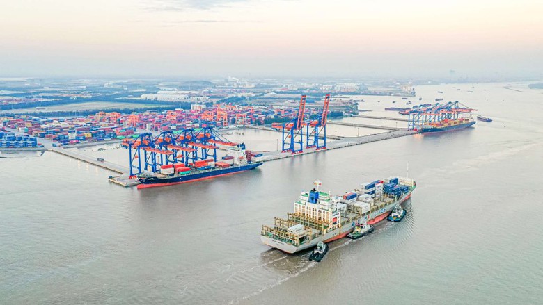 Kiến nghị sớm n&acirc;ng cấp luồng k&ecirc;nh H&agrave; Nam đ&oacute;n t&agrave;u lớn- Ảnh 1.