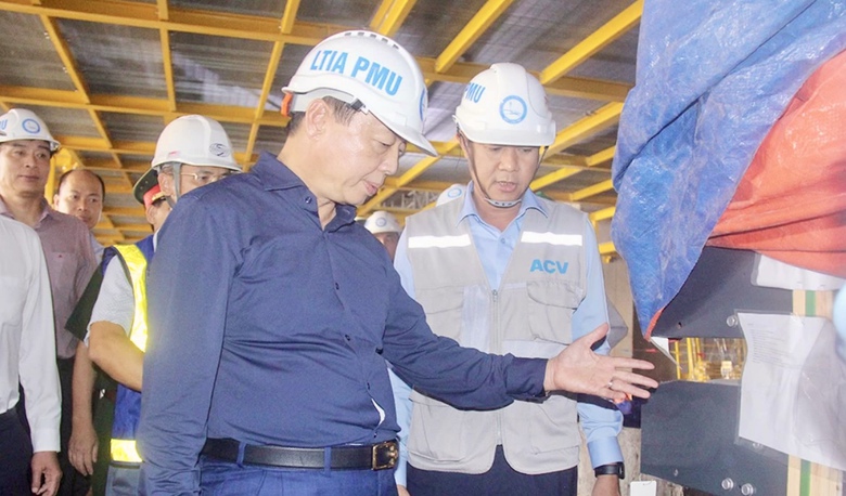 Ph&oacute; Thủ tướng Trần Hồng H&agrave;: Giải quyết nhanh vướng mắc thi c&ocirc;ng s&acirc;n bay Long Th&agrave;nh- Ảnh 10.