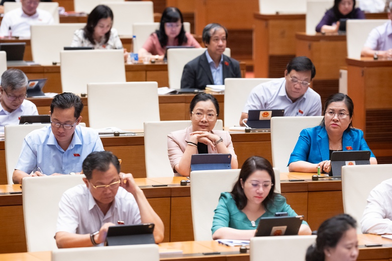 Chiều nay, Chính phủ sẽ công bố 28 nghị định phân cấp, phân quyền cho địa phương- Ảnh 3. Chiều nay, Chính phủ sẽ công bố 28 nghị định phân cấp, phân quyền cho địa phương- Ảnh 3.