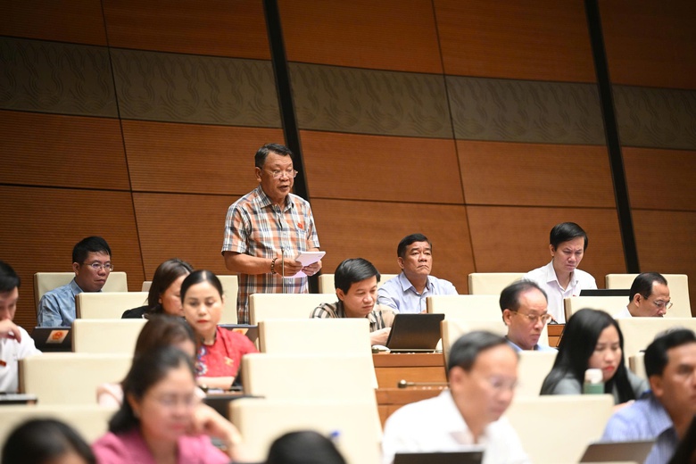 Đại biểu Quốc hội đề nghị rà soát việc giám sát liên quan giao thông- Ảnh 3. Đại biểu Quốc hội đề nghị rà soát việc giám sát liên quan giao thông- Ảnh 3.