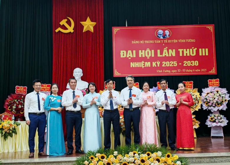 Trung t&acirc;m Y tế huyện Vĩnh Tường: Đo&agrave;n kết, d&acirc;n chủ, kỷ cương, đổi mới- Ảnh 8.