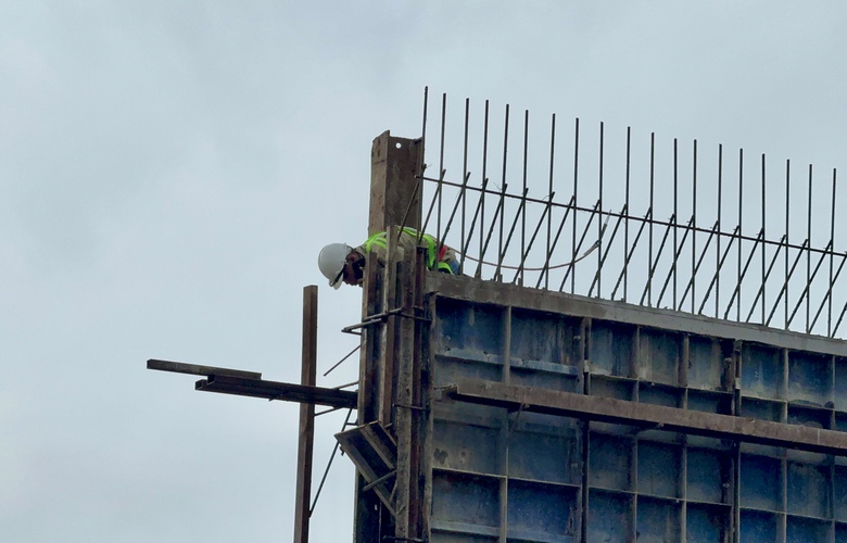 C&ocirc;ng nh&acirc;n đội mưa, gồng tiến độ dự &aacute;n V&agrave;nh đai 3 v&agrave; cao tốc qua Đồng Nai- Ảnh 4.