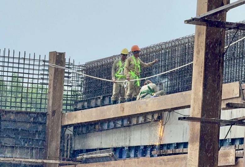 C&ocirc;ng nh&acirc;n đội mưa, gồng tiến độ dự &aacute;n V&agrave;nh đai 3 v&agrave; cao tốc qua Đồng Nai- Ảnh 3.