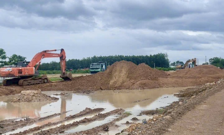 C&ocirc;ng nh&acirc;n đội mưa, gồng tiến độ dự &aacute;n V&agrave;nh đai 3 v&agrave; cao tốc qua Đồng Nai- Ảnh 11.