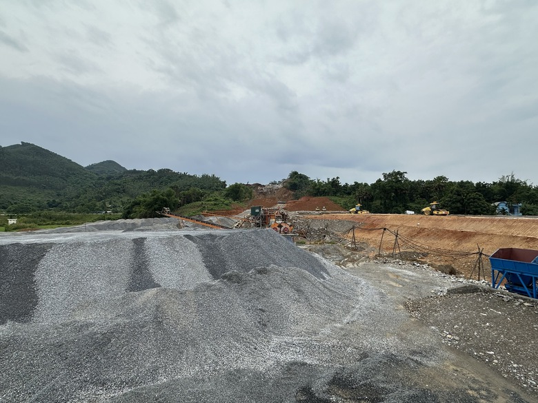 Cao tốc Tuy&ecirc;n Quang - H&agrave; Giang: Tăng ca k&iacute;p để bứt ph&aacute; tiến độ- Ảnh 9.