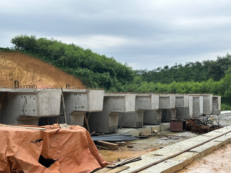 Cao tốc Tuy&ecirc;n Quang - H&agrave; Giang: Tăng ca k&iacute;p để bứt ph&aacute; tiến độ- Ảnh 3.
