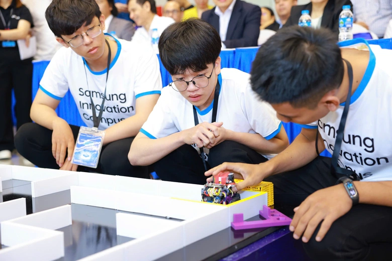 Nh&acirc;n t&agrave;i c&ocirc;ng nghệ số được hưởng lương đặc biệt, hỗ trợ nh&agrave;, phương tiện đi lại- Ảnh 2.