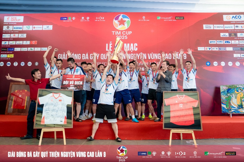 Bế mạc giải b&oacute;ng đ&aacute; thiện nguyện TIM CUP 2025- Ảnh 3.