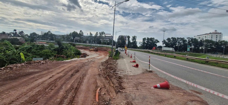 Tăng ca, đưa cầu Xương Giang tr&ecirc;n cao tốc H&agrave; Nội - Bắc Giang vượt lũ trong th&aacute;ng 6- Ảnh 14.