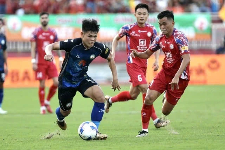 Kịch bản n&agrave;o cho cuộc chiến trụ hạng V-League 2024-2025?- Ảnh 2.