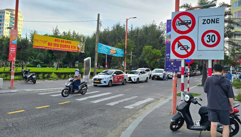 Xe điện du lịch 