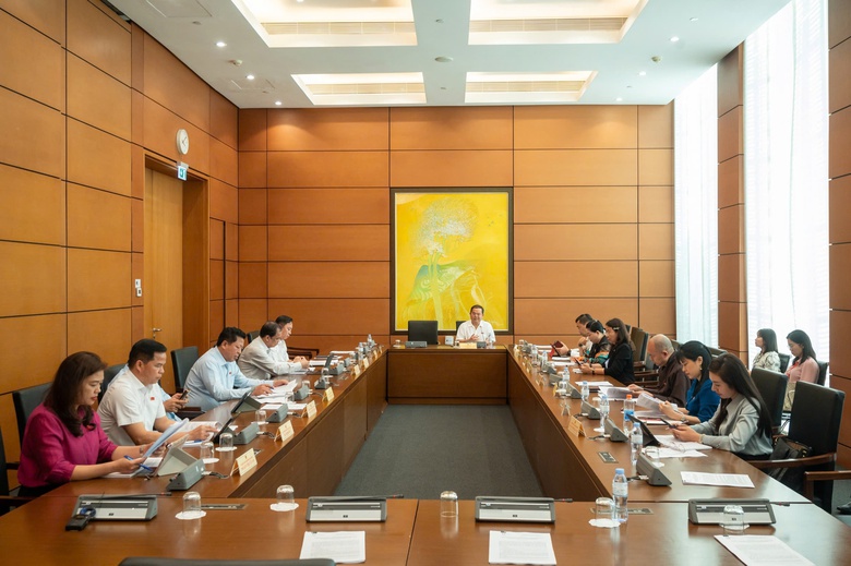 Sửa toàn diện Luật Đường sắt, tạo cơ chế đột phá thu hút nguồn lực đầu tư- Ảnh 2. Sửa toàn diện Luật Đường sắt, tạo cơ chế đột phá thu hút nguồn lực đầu tư- Ảnh 2.