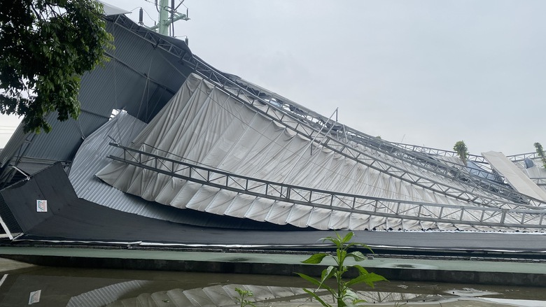 Tr&agrave;n lan s&acirc;n pickleball kh&ocirc;ng ph&eacute;p v&agrave; dấu hỏi về t&iacute;nh ph&aacute;p l&yacute;- Ảnh 2.