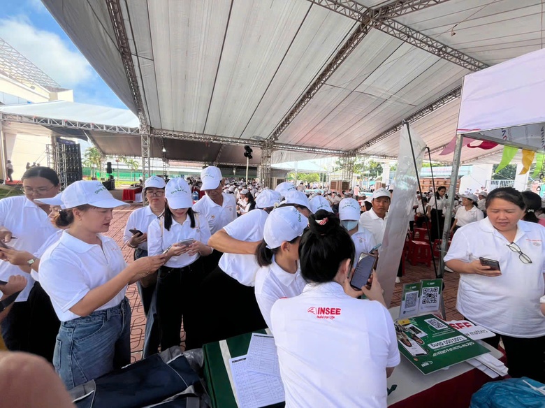 INSEE Việt Nam đồng h&agrave;nh c&ugrave;ng UBND tỉnh Đồng Nai trong chuỗi chương tr&igrave;nh &ldquo;Tuần lễ Đồng Nai xanh&rdquo;.