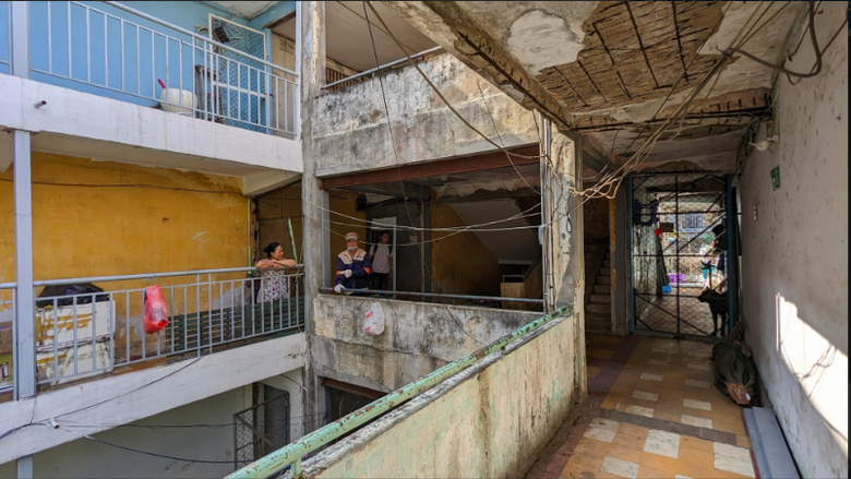 TP.HCM: Người d&acirc;n thấp thỏm trong chung cư xuống cấp, mong c&oacute; chỗ ở mới- Ảnh 3.