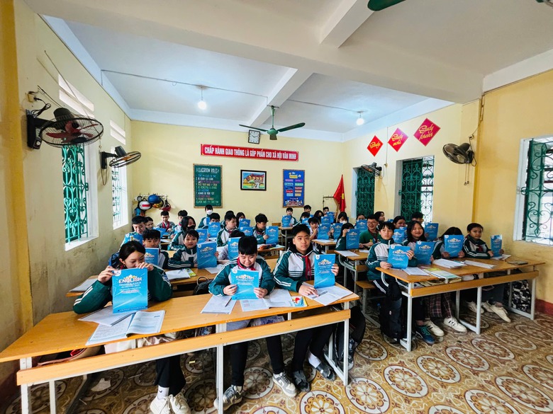 Tiếng Anh th&agrave;nh ng&ocirc;n ngữ thứ hai trong trường: Cần lộ tr&igrave;nh l&acirc;u d&agrave;i, triển khai đồng bộ- Ảnh 2.