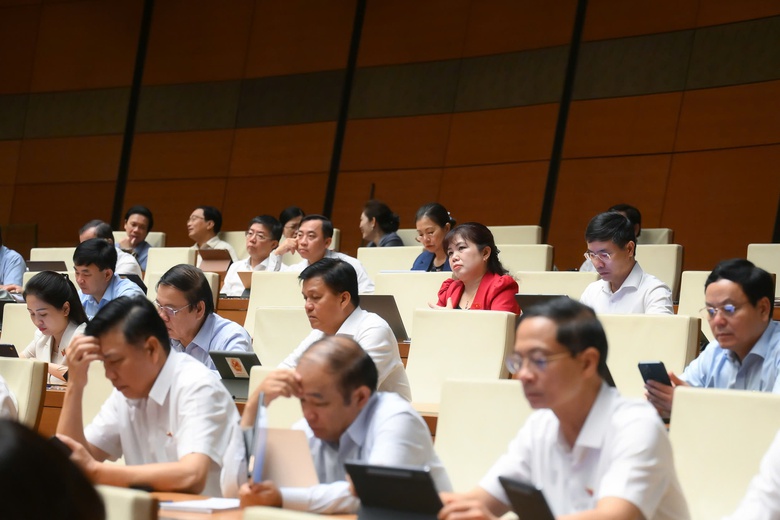 Kh&ocirc;ng lo g&aacute;nh nặng nợ c&ocirc;ng khi triển khai c&ugrave;ng l&uacute;c nhiều dự &aacute;n hạ tầng lớn- Ảnh 4.