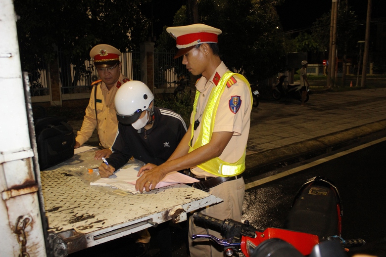 Hậu Giang nhân rộng các mô hình hay trong công tác đảm bảo an toàn giao thông- Ảnh 1. Hậu Giang nhân rộng các mô hình hay trong công tác đảm bảo an toàn giao thông- Ảnh 1.
