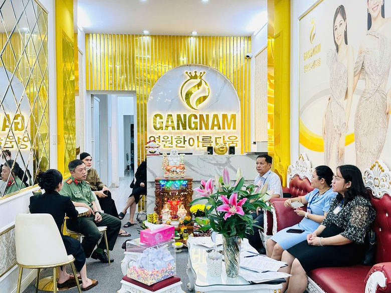 Phạt cơ sở thẩm mỹ ở Gia Lai 70 triệu đồng sau vụ căng da mặt gây tai biến- Ảnh 1. Phạt cơ sở thẩm mỹ ở Gia Lai 70 triệu đồng sau vụ căng da mặt gây tai biến- Ảnh 1.