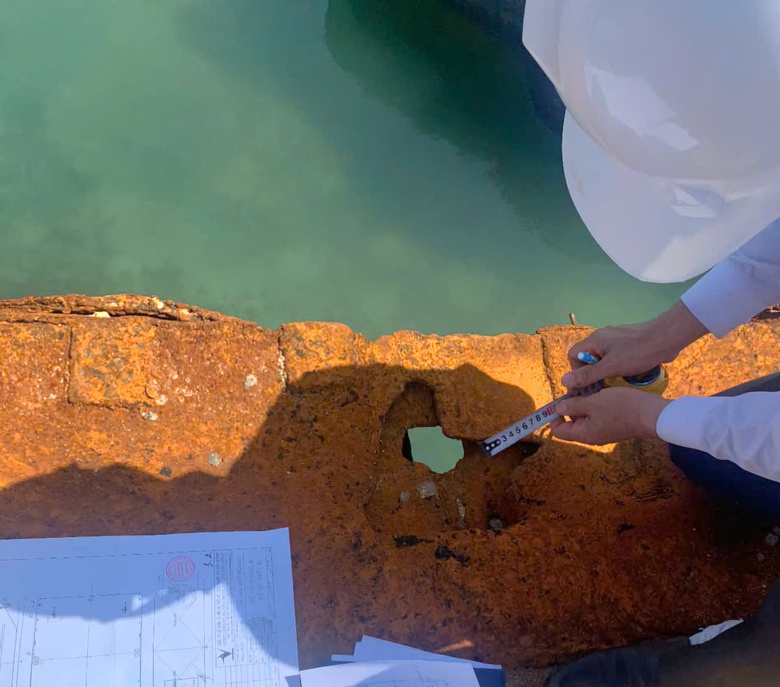 Trục vớt tàu kéo bị chìm ở Lý Sơn sau 1 năm gặp tai nạn- Ảnh 10. Trục vớt tàu kéo bị chìm ở Lý Sơn sau 1 năm gặp tai nạn- Ảnh 10.