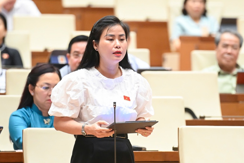 Bộ trưởng Bộ GD&ĐT: Bạo lực học đường chỉ chấm dứt khi người lớn kh&ocirc;ng c&ograve;n đ&aacute;nh nhau- Ảnh 4.