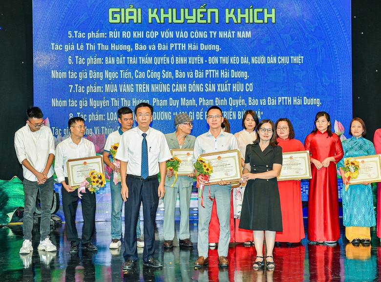 B&aacute;o X&acirc;y dựng đoạt Giải b&aacute;o ch&iacute; Nguyễn Lương Bằng tỉnh Hải Dương lần thứ VI- Ảnh 2.